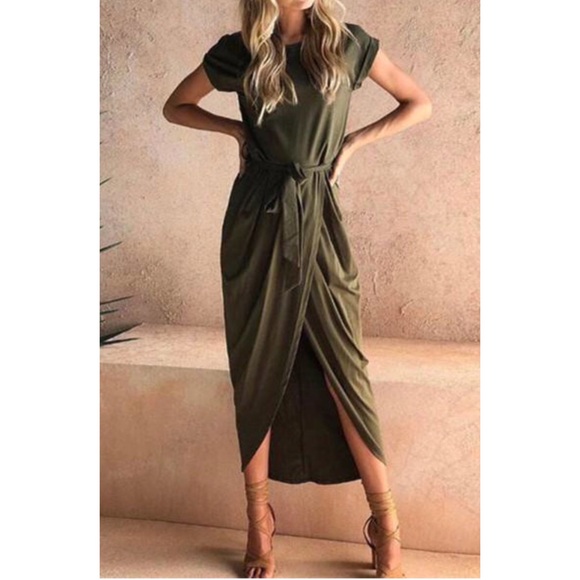 ✨LAST ONE✨Alohea Olive Dress - Picture 2 of 4